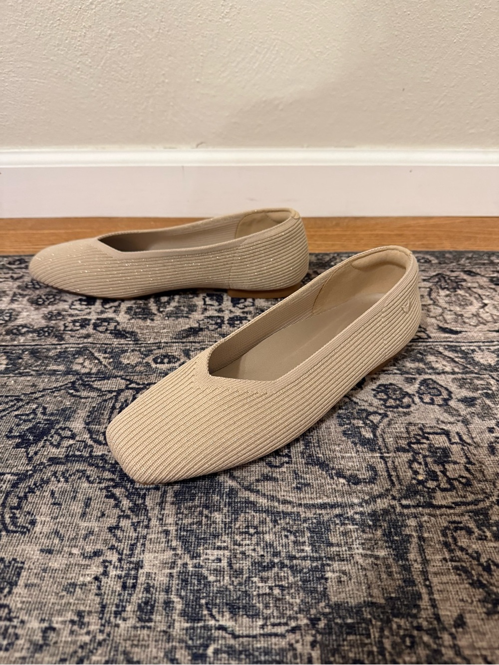 VIVAIA Size 39 / 8 Square-Toe V-Cut Flats (Margot 2.0) Color Almond - Picture 5 of 8